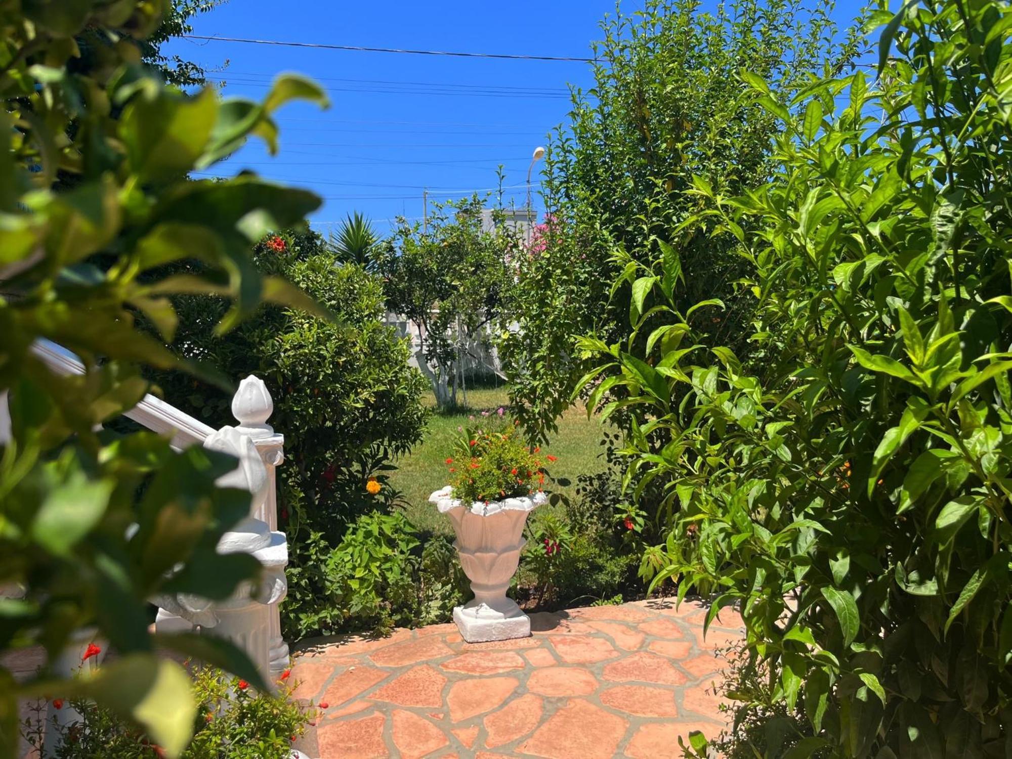 Vila Laura Ksamil