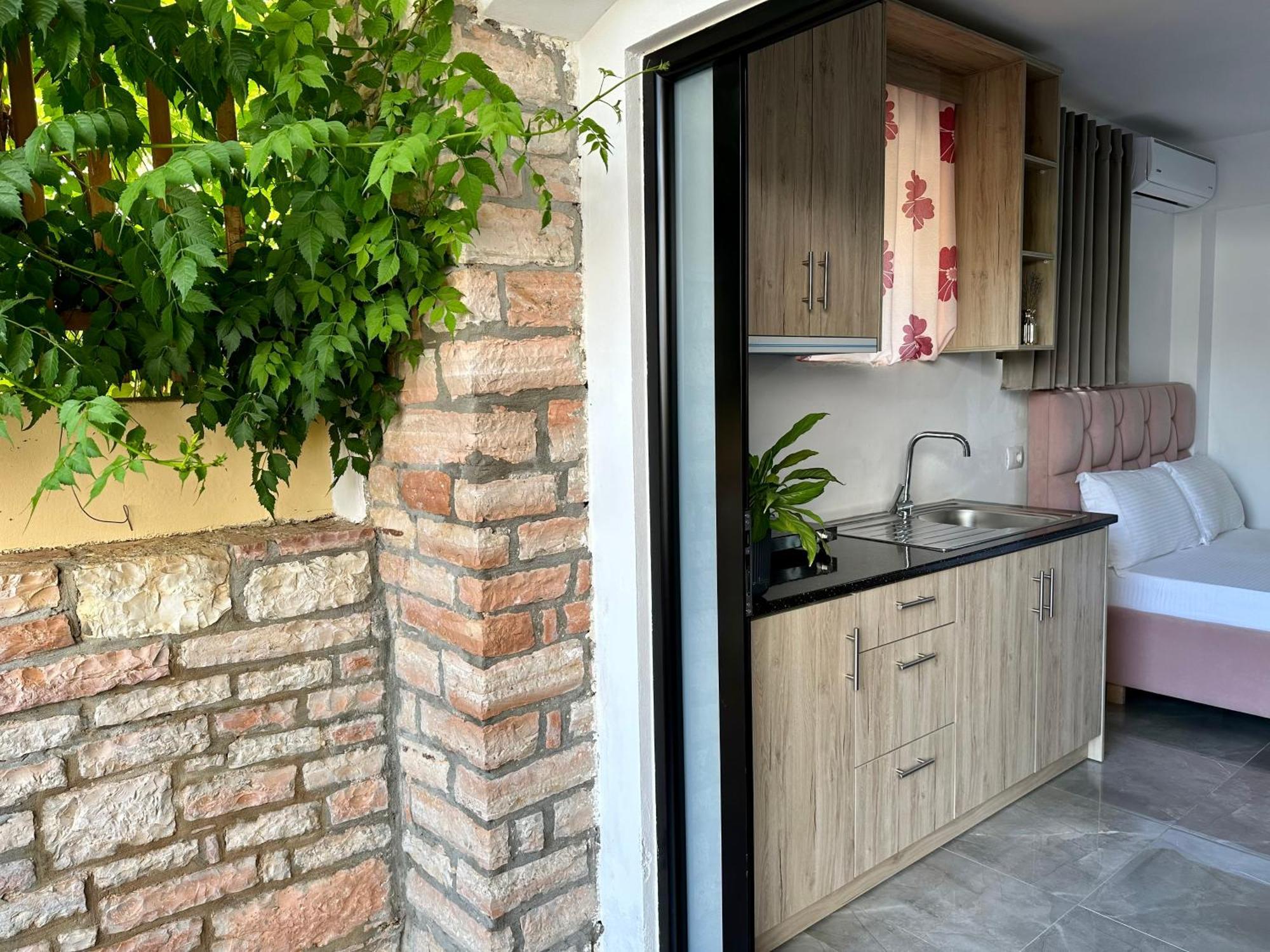 Villa Laura *
